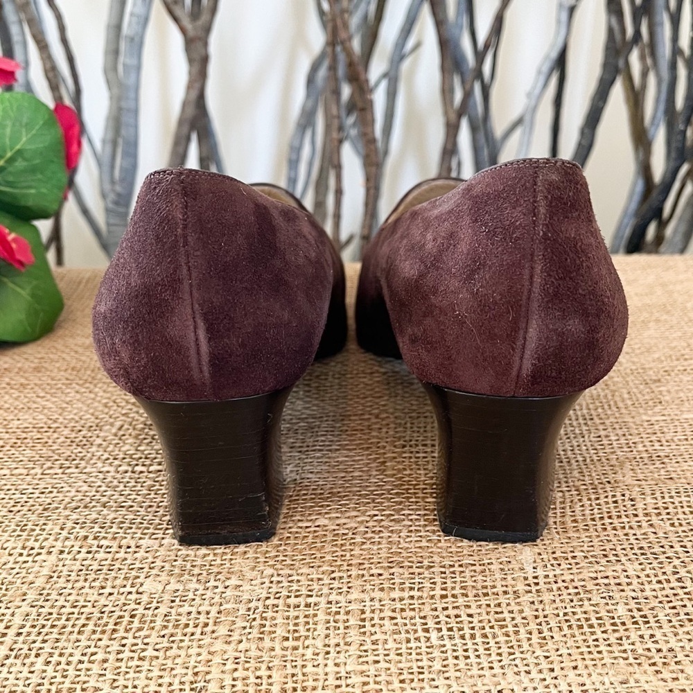 St. John Italian Brown Suede Heels Size 9 - Picture 4 of 12